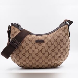 BY32 💖 GUCCI GG Monogram HalfMoon Crossbody Bag